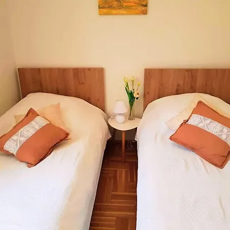 Trogir, Sea View Apartment